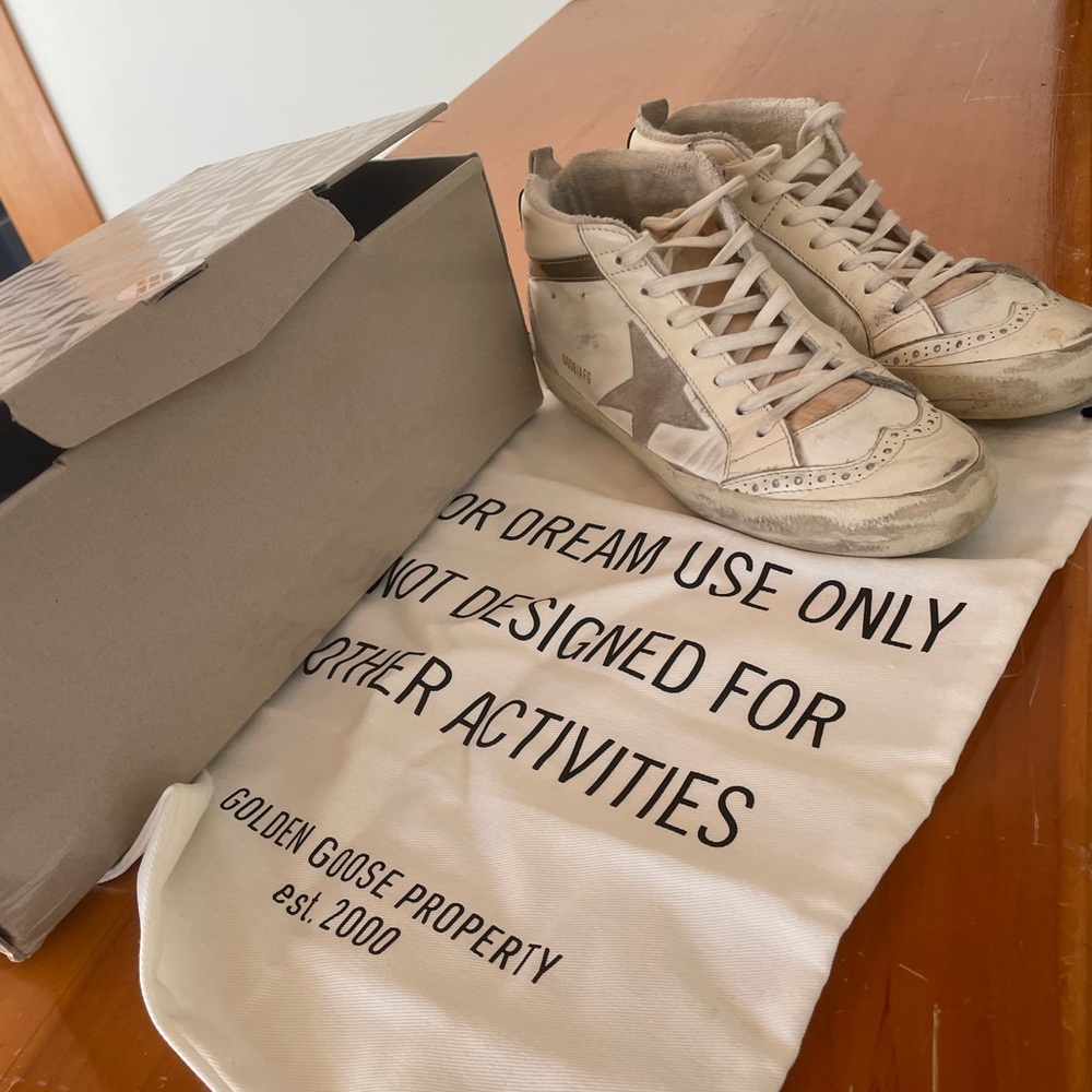 Golden Goose Mid Stars Sneakers